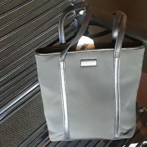 Purse. Nine West.